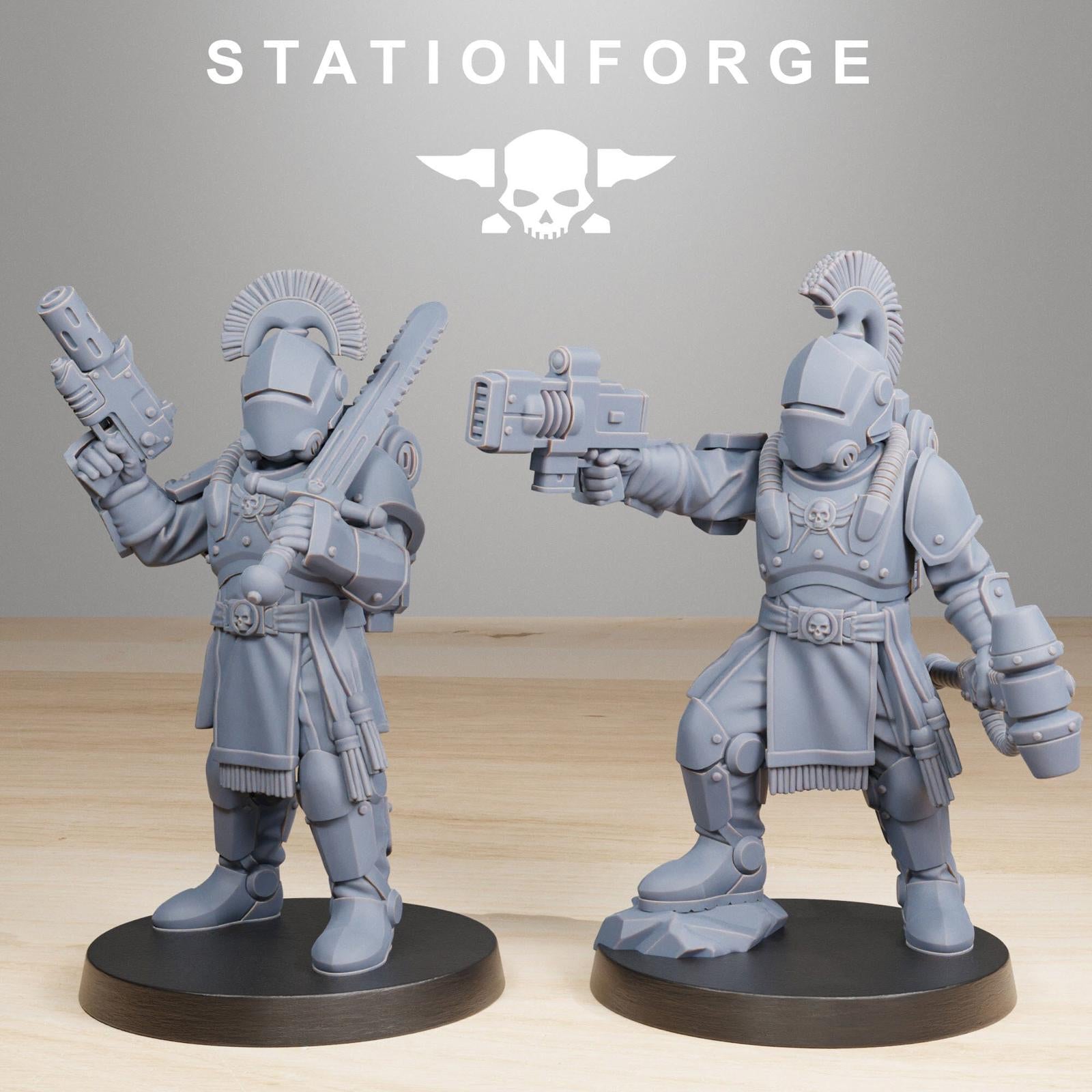 Royal Guard Officers - set of 2