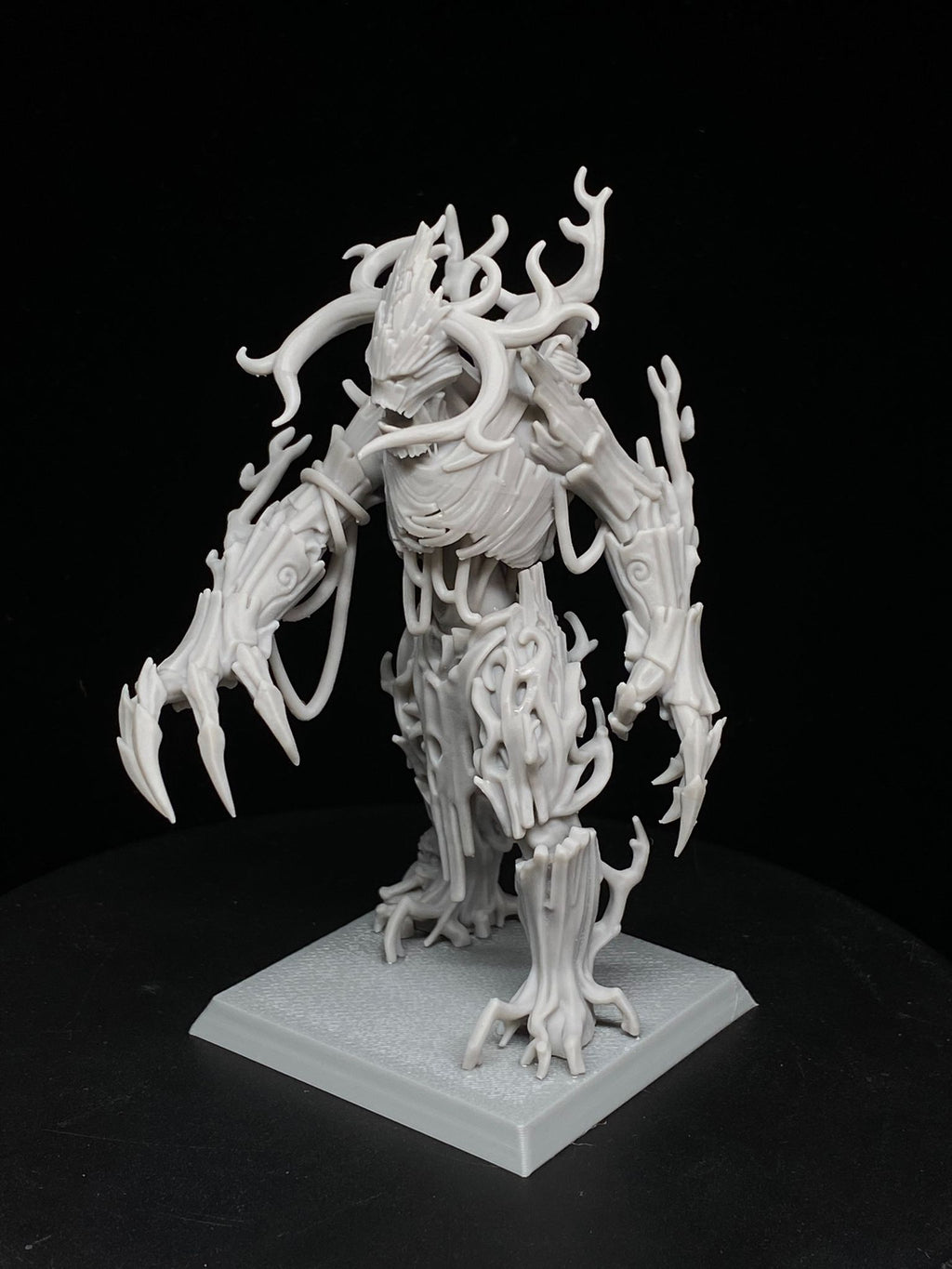 Giant Tree - Feral Elves - Highland Miniatures